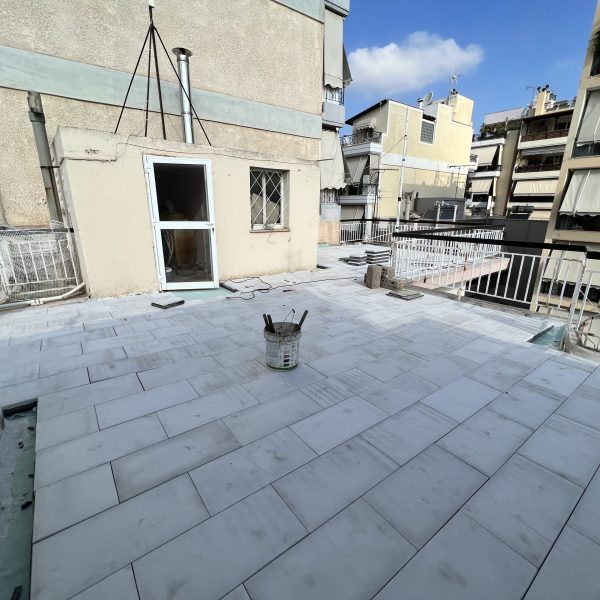 anestrameni thermomonosi