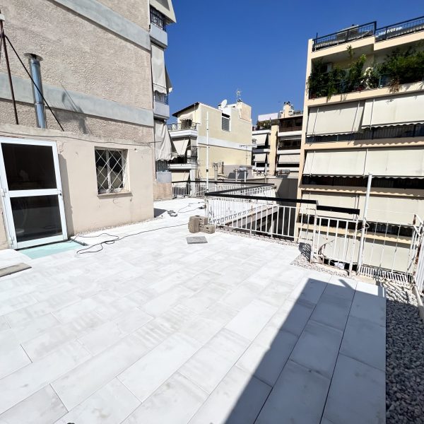 anestrameni thermomonosi